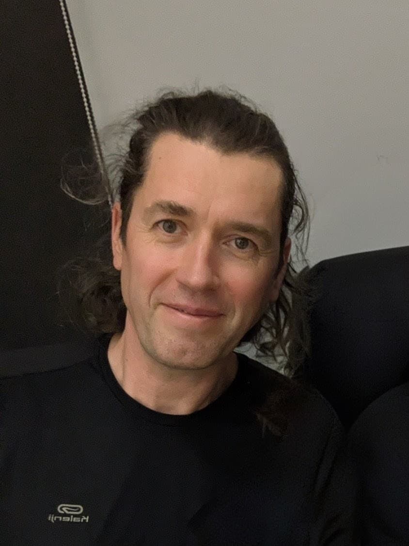 Дмитрий Валл